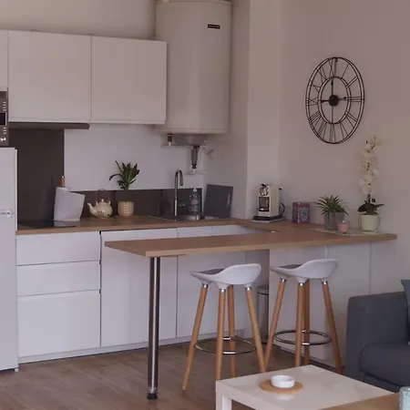 Port La Gavine Vue * Ιέρ