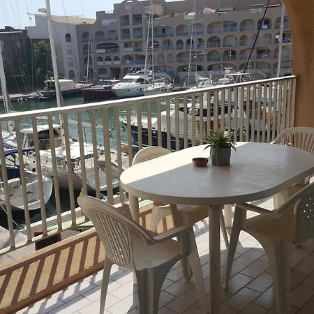 Port La Gavine Vue Apartment Hyères