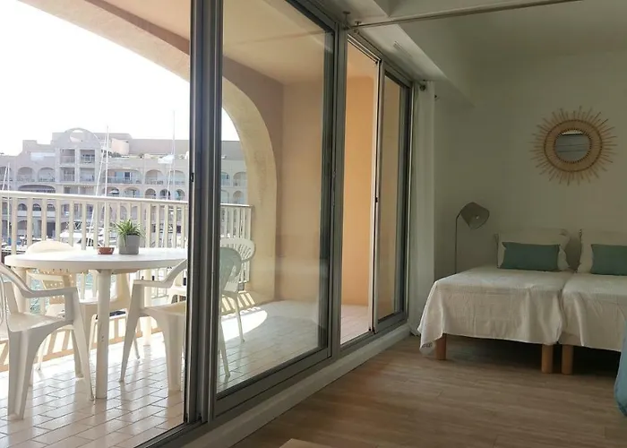 Port La Gavine Vue Hyères