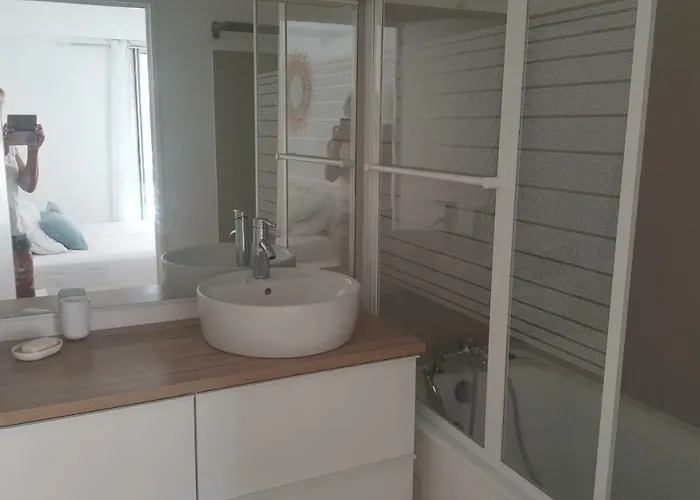 Port La Gavine Vue * Hyères