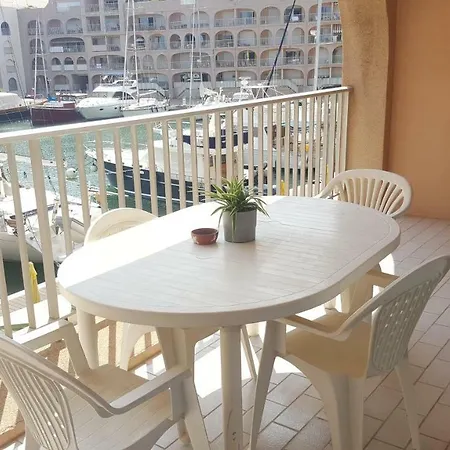 Apartment Port La Gavine Hyeres
